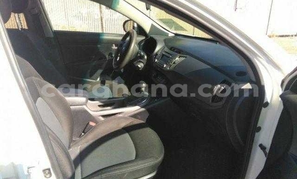 Buy Used Kia Sportage White Car in Accra in Greater Accra Buy Used Kia Sportage White Car in Accra in Greater Accra