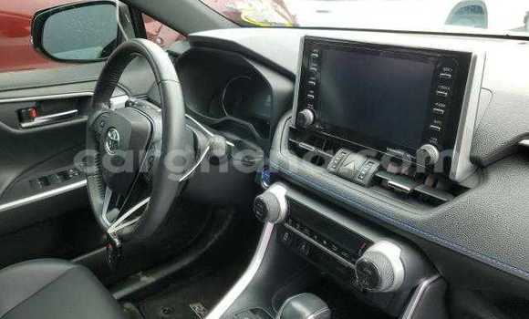 Sayi Na hannu Toyota RAV4 White Mota in Accra a Greater Accra Sayi Na hannu Toyota RAV4 White Mota in Accra a Greater Accra