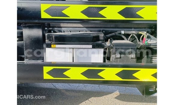 Buy Import Mitsubishi 500 White Car in Import - Dubai in Ashanti Buy Import Mitsubishi 500 White Car in Import - Dubai in Ashanti