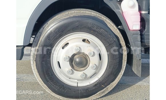 Buy Import Mitsubishi 500 White Car in Import - Dubai in Ashanti Buy Import Mitsubishi 500 White Car in Import - Dubai in Ashanti