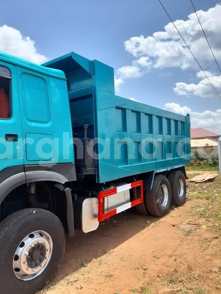 Big with watermark howo sinotruck greater accra accra 48680