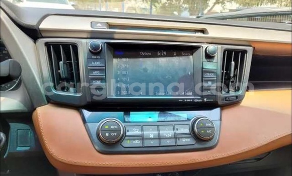 Ra Àlòkù Toyota RAV4 Red Ọkọ̀ in Accra ni Greater Accra Ra Àlòkù Toyota RAV4 Red Ọkọ̀ in Accra ni Greater Accra