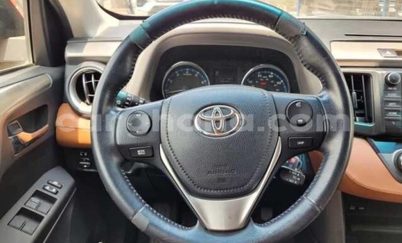 Ra Àlòkù Toyota RAV4 Red Ọkọ̀ in Accra ni Greater Accra Ra Àlòkù Toyota RAV4 Red Ọkọ̀ in Accra ni Greater Accra