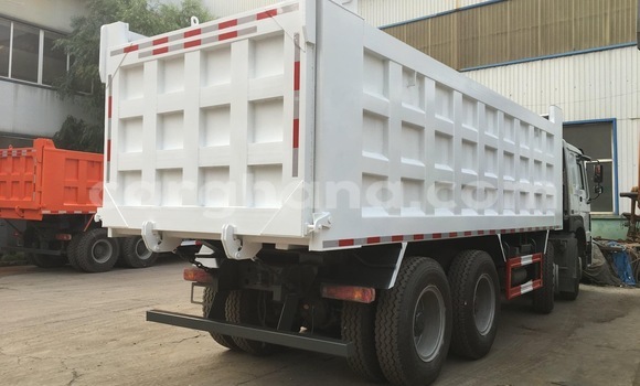 Buy Used Howo Sinotruck Other Truck in Accra in Greater Accra Buy Used Howo Sinotruck Other Truck in Accra in Greater Accra