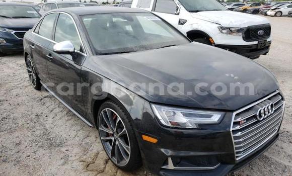 Ra Àlòkù Audi S4 Black Ọkọ̀ in Accra ni Greater Accra