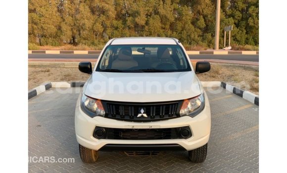 Ra Imported Mitsubishi L200 funfun Ọkọ̀ in Import - Dubai ni Ashanti Ra Imported Mitsubishi L200 funfun Ọkọ̀ in Import - Dubai ni Ashanti