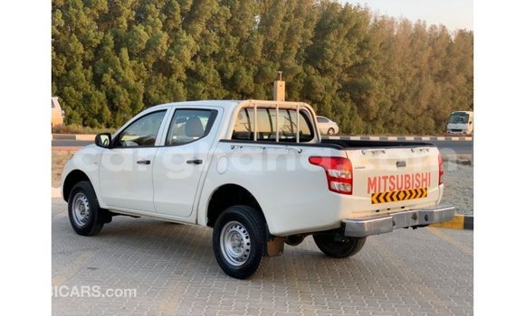 Ra Imported Mitsubishi L200 funfun Ọkọ̀ in Import - Dubai ni Ashanti Ra Imported Mitsubishi L200 funfun Ọkọ̀ in Import - Dubai ni Ashanti