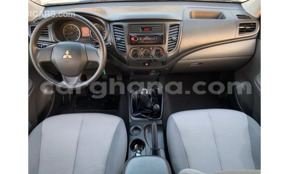 Ra Imported Mitsubishi L200 funfun Ọkọ̀ in Import - Dubai ni Ashanti Ra Imported Mitsubishi L200 funfun Ọkọ̀ in Import - Dubai ni Ashanti