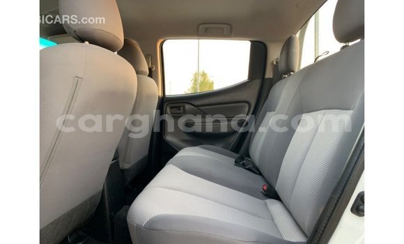 Ra Imported Mitsubishi L200 funfun Ọkọ̀ in Import - Dubai ni Ashanti Ra Imported Mitsubishi L200 funfun Ọkọ̀ in Import - Dubai ni Ashanti