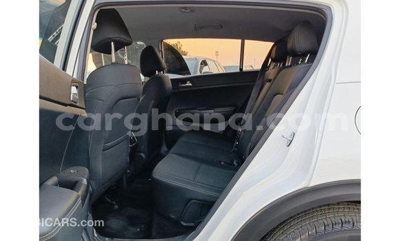 Sayi Imported Kia Sportage White Mota in Import - Dubai a Ashanti Sayi Imported Kia Sportage White Mota in Import - Dubai a Ashanti