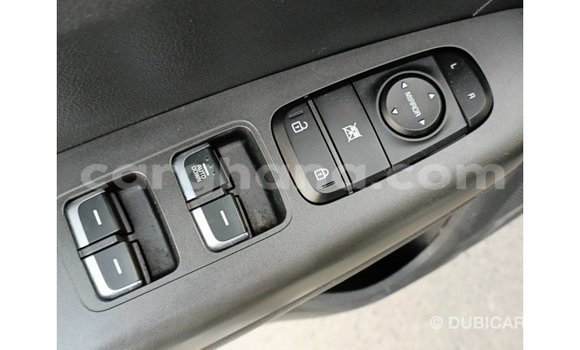 Sayi Imported Kia Sportage White Mota in Import - Dubai a Ashanti Sayi Imported Kia Sportage White Mota in Import - Dubai a Ashanti