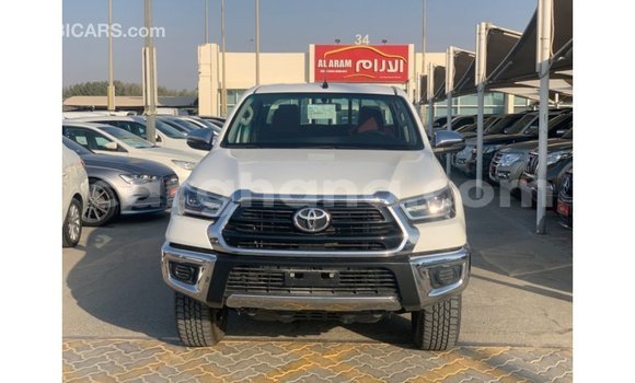 Ra Imported Toyota Hilux funfun Ọkọ̀ in Import - Dubai ni Ashanti Ra Imported Toyota Hilux funfun Ọkọ̀ in Import - Dubai ni Ashanti