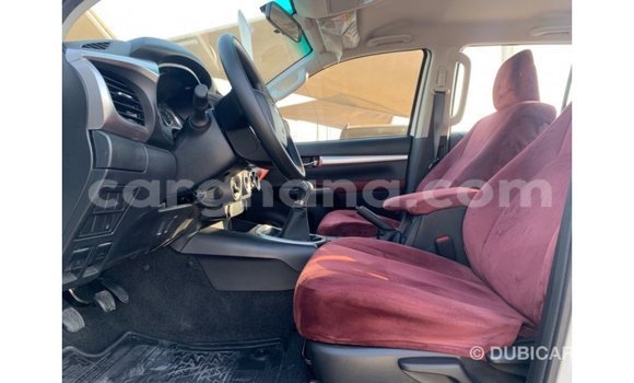 Ra Imported Toyota Hilux funfun Ọkọ̀ in Import - Dubai ni Ashanti Ra Imported Toyota Hilux funfun Ọkọ̀ in Import - Dubai ni Ashanti