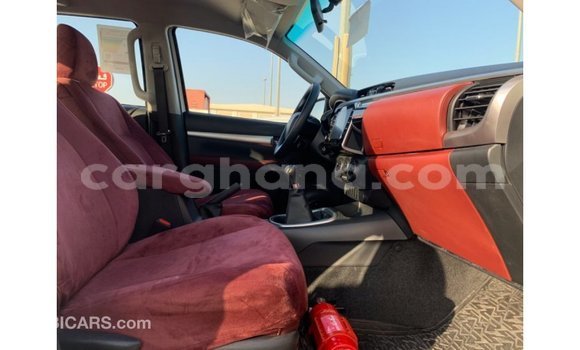 Ra Imported Toyota Hilux funfun Ọkọ̀ in Import - Dubai ni Ashanti Ra Imported Toyota Hilux funfun Ọkọ̀ in Import - Dubai ni Ashanti