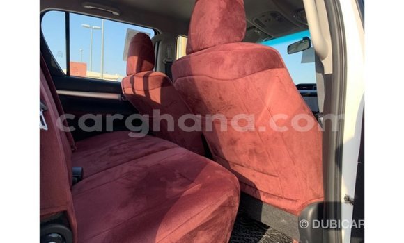 Ra Imported Toyota Hilux funfun Ọkọ̀ in Import - Dubai ni Ashanti Ra Imported Toyota Hilux funfun Ọkọ̀ in Import - Dubai ni Ashanti
