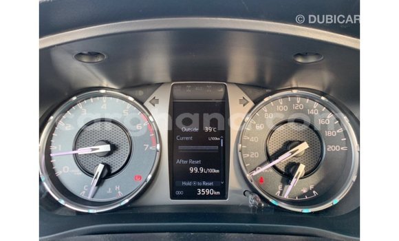 Ra Imported Toyota Hilux funfun Ọkọ̀ in Import - Dubai ni Ashanti Ra Imported Toyota Hilux funfun Ọkọ̀ in Import - Dubai ni Ashanti