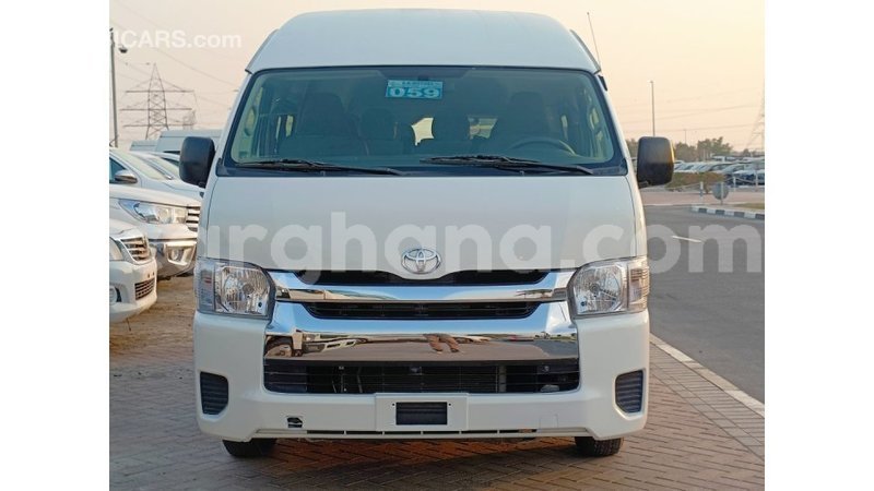 Big with watermark toyota hiace ashanti import dubai 48731