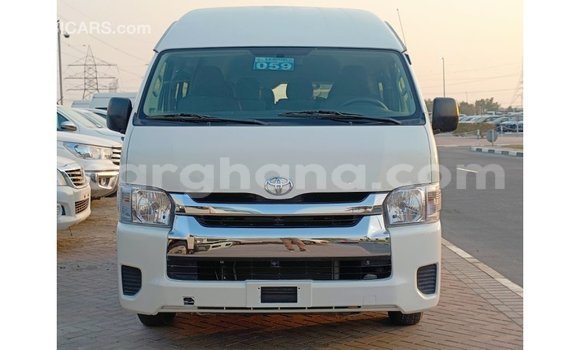 Sayi Imported Toyota Hiace White Mota in Import - Dubai a Ashanti Sayi Imported Toyota Hiace White Mota in Import - Dubai a Ashanti