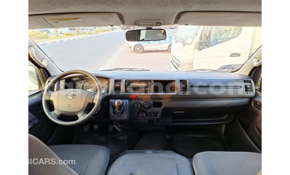 Sayi Imported Toyota Hiace White Mota in Import - Dubai a Ashanti Sayi Imported Toyota Hiace White Mota in Import - Dubai a Ashanti