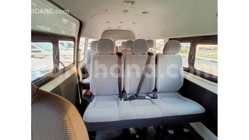 Big with watermark toyota hiace ashanti import dubai 48731