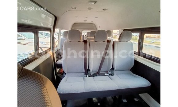 Sayi Imported Toyota Hiace White Mota in Import - Dubai a Ashanti Sayi Imported Toyota Hiace White Mota in Import - Dubai a Ashanti