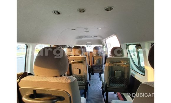 Sayi Imported Toyota Hiace White Mota in Import - Dubai a Ashanti Sayi Imported Toyota Hiace White Mota in Import - Dubai a Ashanti