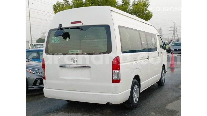 Big with watermark toyota hiace ashanti import dubai 48732