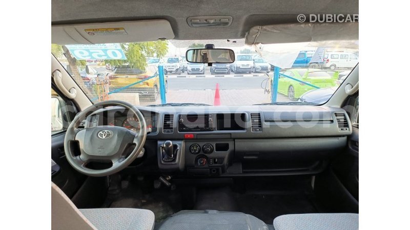 Big with watermark toyota hiace ashanti import dubai 48732