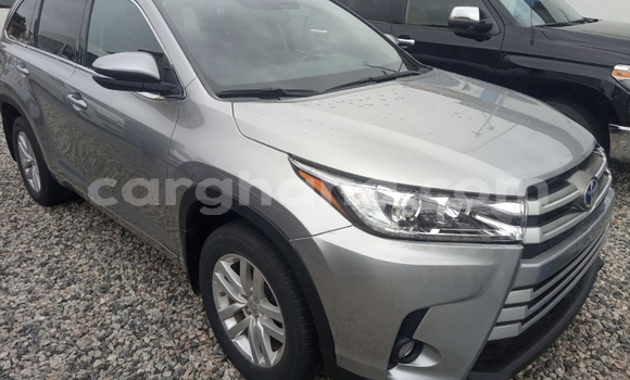 Buy Used Toyota Highlander Silver Car in Accra in Greater Accra Buy Used Toyota Highlander Silver Car in Accra in Greater Accra