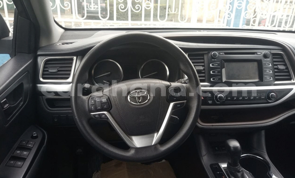 Sayi Na hannu Toyota Highlander Azurfa Mota in Accra a Greater Accra Sayi Na hannu Toyota Highlander Azurfa Mota in Accra a Greater Accra