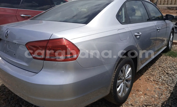 Sayi Na hannu Volkswagen Passat Azurfa Mota in Accra a Greater Accra Sayi Na hannu Volkswagen Passat Azurfa Mota in Accra a Greater Accra