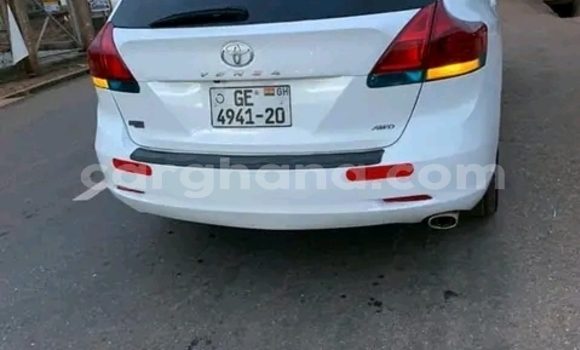 Buy Used Toyota Venza White Car in Accra in Greater Accra Buy Used Toyota Venza White Car in Accra in Greater Accra