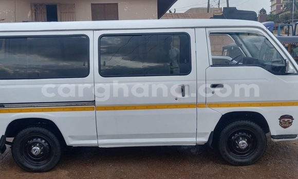 Sayi Na hannu Nissan Urvan Sauran Mota in Accra a Greater Accra