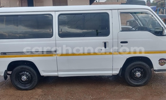 Sayi Na hannu Nissan Urvan Sauran Mota in Accra a Greater Accra Sayi Na hannu Nissan Urvan Sauran Mota in Accra a Greater Accra