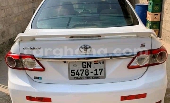 Sayi Na hannu Toyota Corolla White Mota in Accra a Greater Accra Sayi Na hannu Toyota Corolla White Mota in Accra a Greater Accra