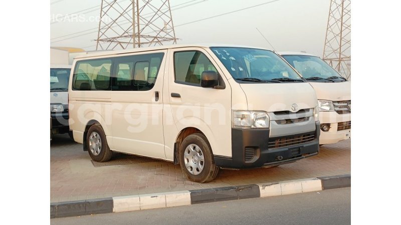 Big with watermark toyota hiace ashanti import dubai 48827