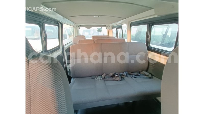 Big with watermark toyota hiace ashanti import dubai 48827