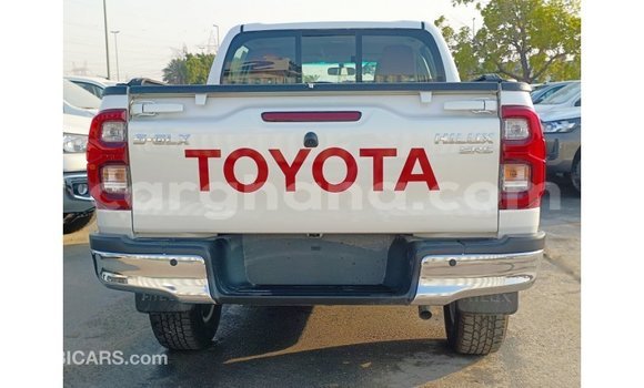 Ra Imported Toyota Hilux funfun Ọkọ̀ in Import - Dubai ni Ashanti Ra Imported Toyota Hilux funfun Ọkọ̀ in Import - Dubai ni Ashanti