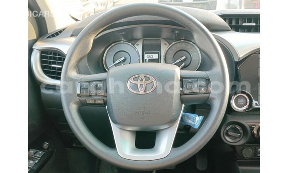 Ra Imported Toyota Hilux funfun Ọkọ̀ in Import - Dubai ni Ashanti Ra Imported Toyota Hilux funfun Ọkọ̀ in Import - Dubai ni Ashanti