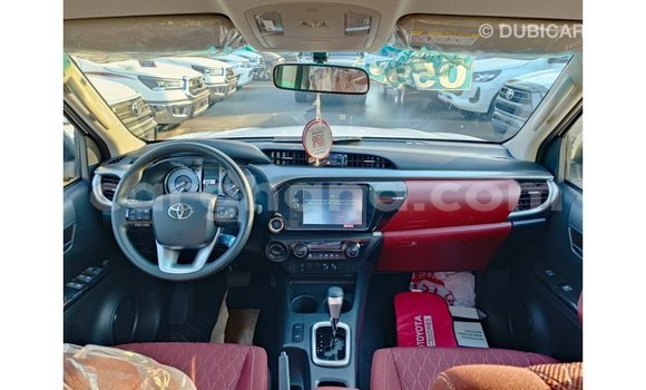 Ra Imported Toyota Hilux funfun Ọkọ̀ in Import - Dubai ni Ashanti Ra Imported Toyota Hilux funfun Ọkọ̀ in Import - Dubai ni Ashanti