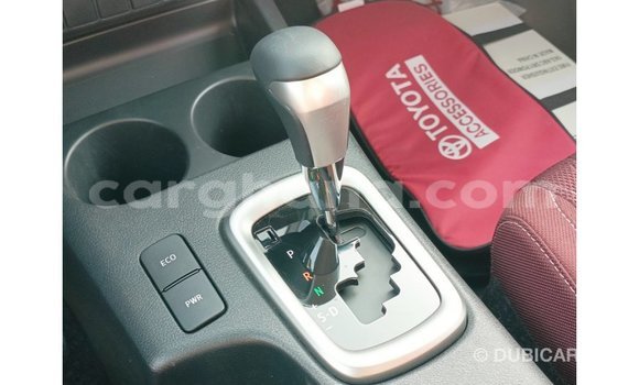 Ra Imported Toyota Hilux funfun Ọkọ̀ in Import - Dubai ni Ashanti Ra Imported Toyota Hilux funfun Ọkọ̀ in Import - Dubai ni Ashanti