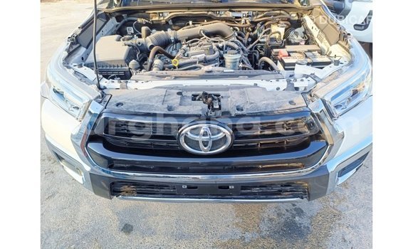 Ra Imported Toyota Hilux funfun Ọkọ̀ in Import - Dubai ni Ashanti Ra Imported Toyota Hilux funfun Ọkọ̀ in Import - Dubai ni Ashanti