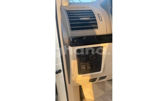 Buy Import Toyota Prado White Car in Import - Dubai in Ashanti Buy Import Toyota Prado White Car in Import - Dubai in Ashanti