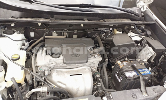 Sayi Na hannu Toyota RAV4 White Mota in Accra a Greater Accra Sayi Na hannu Toyota RAV4 White Mota in Accra a Greater Accra