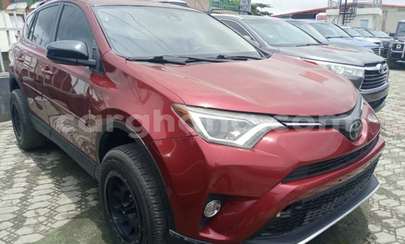 Ra Àlòkù Toyota RAV4 Red Ọkọ̀ in Accra ni Greater Accra Ra Àlòkù Toyota RAV4 Red Ọkọ̀ in Accra ni Greater Accra