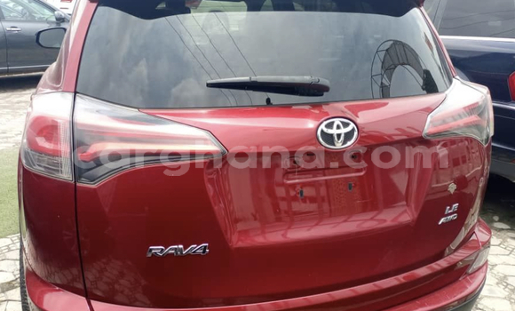Sayi Na hannu Toyota RAV4 Red Mota in Accra a Greater Accra Sayi Na hannu Toyota RAV4 Red Mota in Accra a Greater Accra