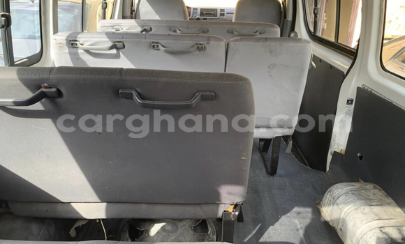 Sayi Na hannu Toyota Hiace White Mota in Accra a Greater Accra Sayi Na hannu Toyota Hiace White Mota in Accra a Greater Accra