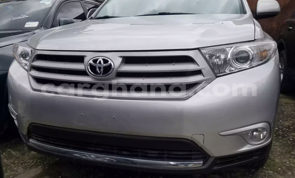 Buy Used Toyota Highlander Silver Car in Accra in Greater Accra Buy Used Toyota Highlander Silver Car in Accra in Greater Accra