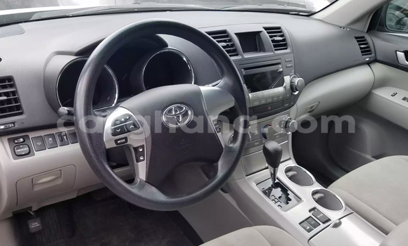 Buy Used Toyota Highlander Silver Car in Accra in Greater Accra Buy Used Toyota Highlander Silver Car in Accra in Greater Accra