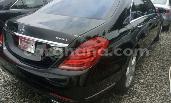 Ra Àlòkù Mercedes‒Benz S-klasse AMG Black Ọkọ̀ in Accra ni Greater Accra Ra Àlòkù Mercedes‒Benz S-klasse AMG Black Ọkọ̀ in Accra ni Greater Accra
